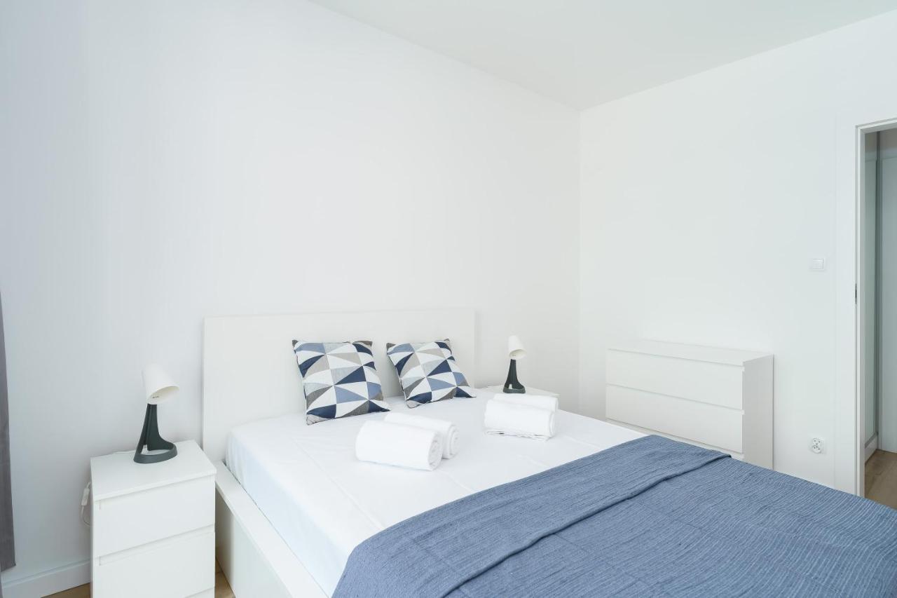 Apartament Morski Navigator By Holidaysun Kołobrzeg Exteriör bild